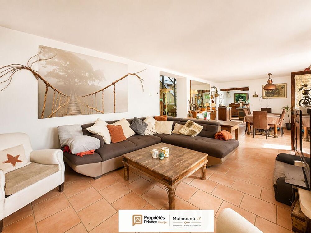 Maison, Gilly Sur Isère 15 pièces 353 m2 + dépendance de 200 m²