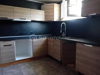  Proprit/chteau  vendre 4 pices 110 m