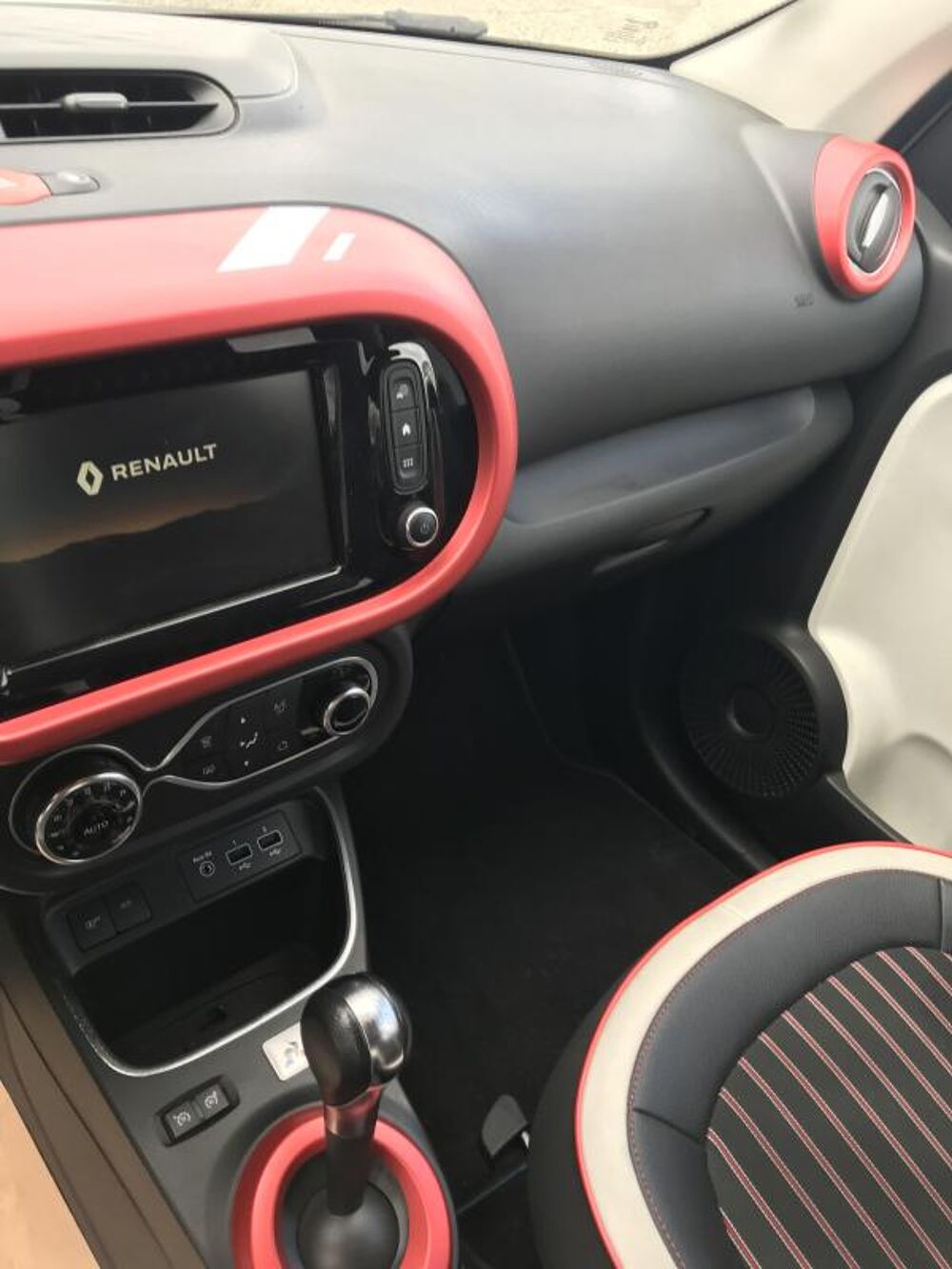 Twingo III COQ SPORTIF TCE 95 EDC 2019 occasion 38160 Chatte