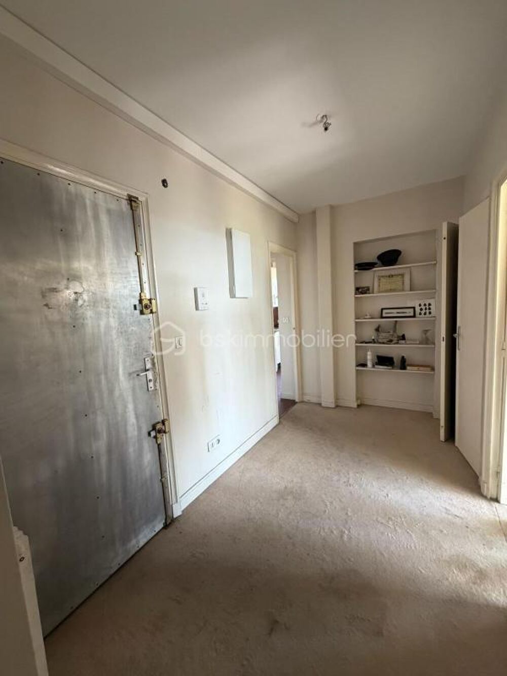 Vente Appartement Roanne hyper centre Bel appartement de 80 m2 avec vue imprenable, grands balcons, parkings privé et cave Roanne