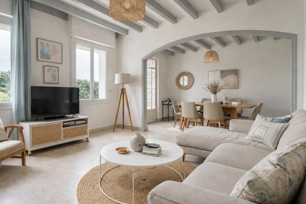 Maison familiale moderne avec piscine à Génissac