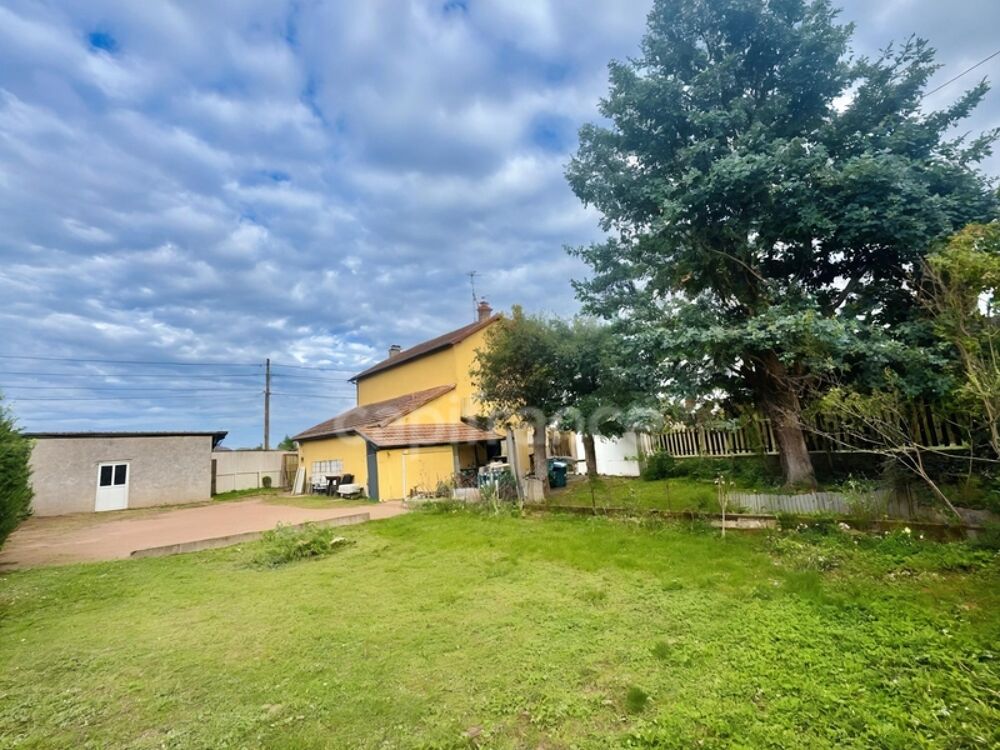 ROANNE - MAISON FAMILIALE A MODERNISER - 3 CHAMBRES + BUREAU - TERRAIN CLOS 705 m2 - GARAGE, CAVE ET DEPENDANCES 41 m2