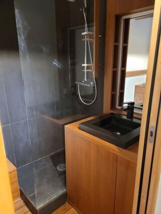  Appartement à louer 2 pièces 56 m²