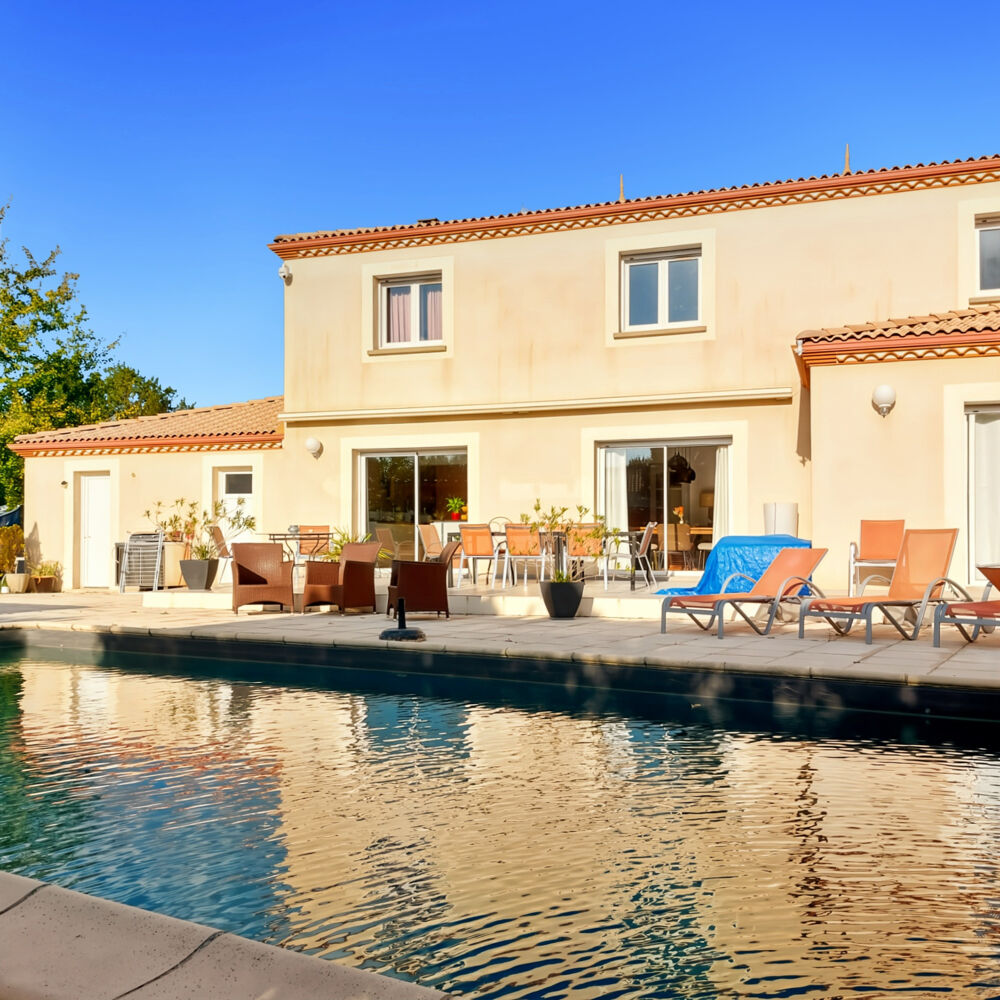 Vente Maison Maison à vendre 7 pièces MONTAUBAN (82), 6 chambres, double garage, piscine, terrain cloturé sur 2326m² de terrain Montauban
