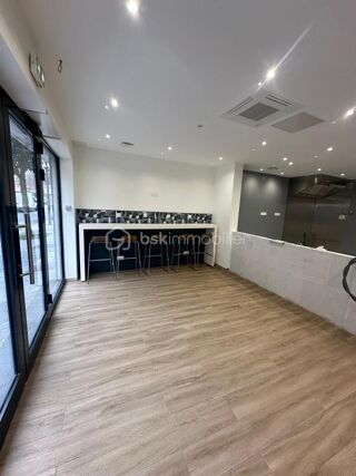  Immeuble  vendre 7 pices 144 m