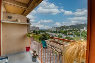  Appartement  vendre 4 pices 68 m