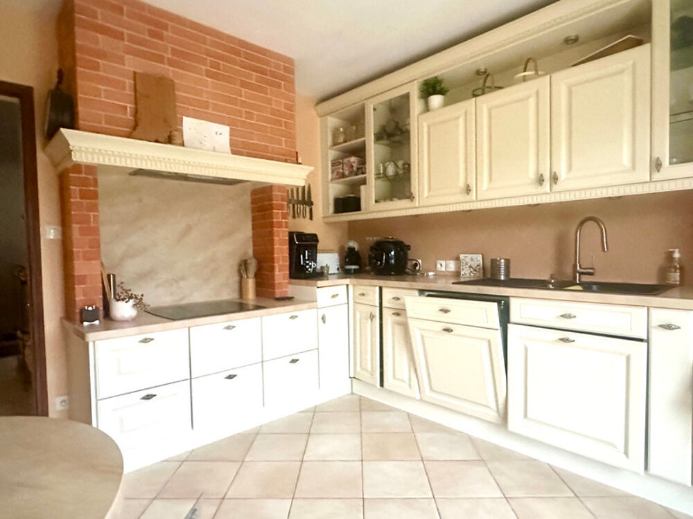 Vente Maison Maison à vendre SAUMUR (49) 4 chambres- Vie de plain-pied - 1500m² de terrain - 162m² habitable Saumur
