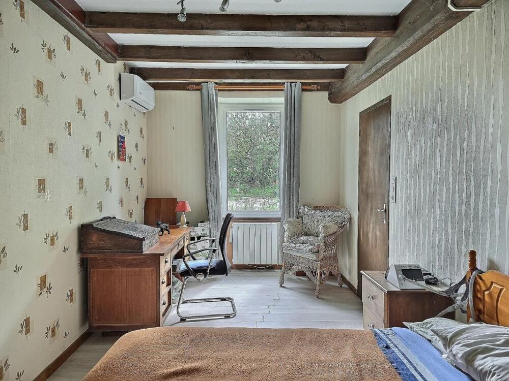 Maison de charme de 8 pièces, 241m², située à Courant - Idéal pour famille
