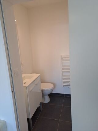  Appartement à louer 2 pièces 32 m²
