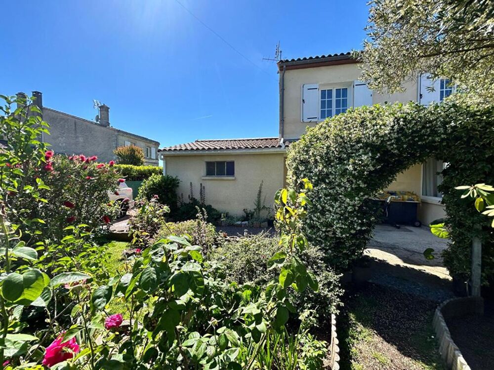Tout proche de Saint-André de Cubzac à Marsas - Maison Contemporaine R+1 de 135.60 m2 habitables sur un terrain clos d'environ