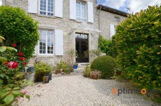  Maison à vendre 11 pièces 256 m²