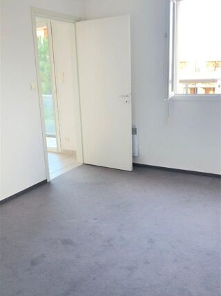  Appartement à louer 2 pièces 42 m²