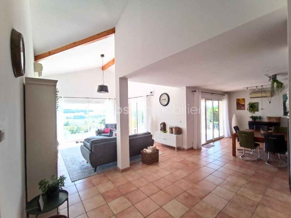 MAISON D'ARCHITECTE AVEC VUE IMPRENABLE