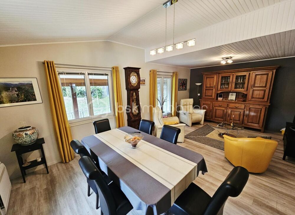 Vente Maison CHAMPEIX – Maison familiale 150 m² – 5 chambres – Terrain 2 000 m² Champeix
