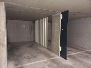  Parking / Garage à louer  Lyon