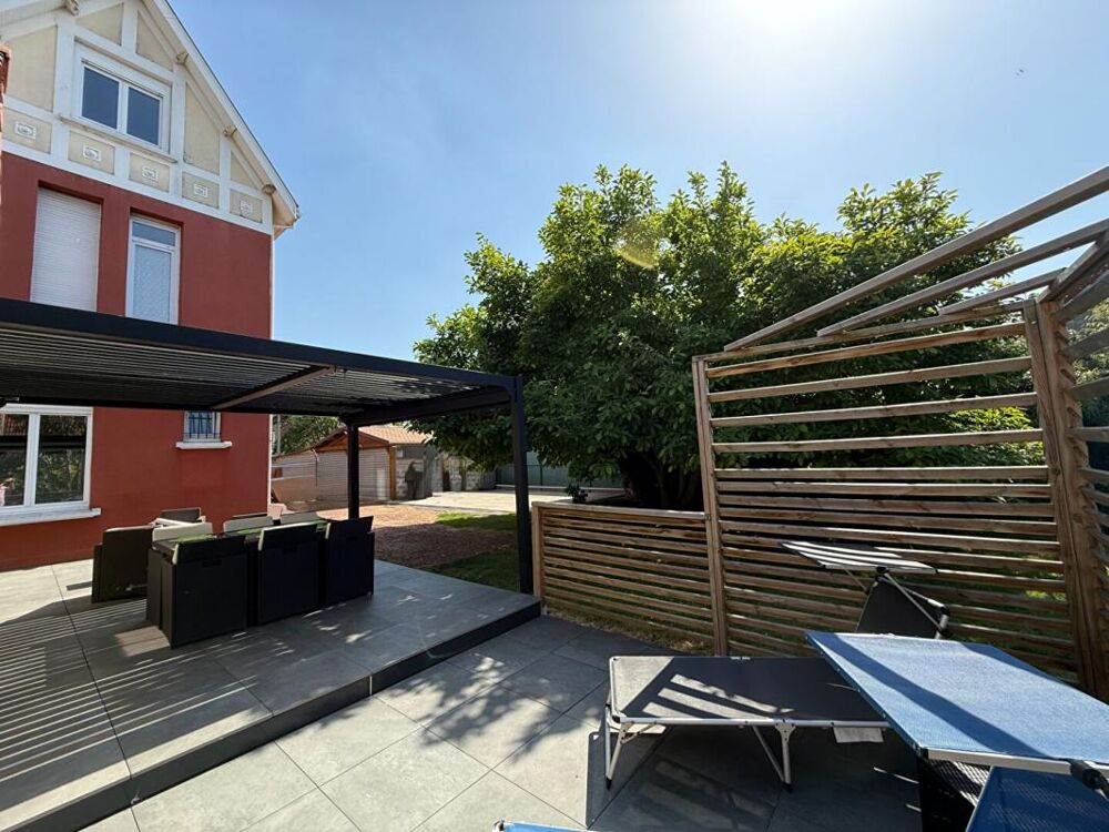 Liévin, 62800, maison bourgeoise, 6 chambres, jardin, garage