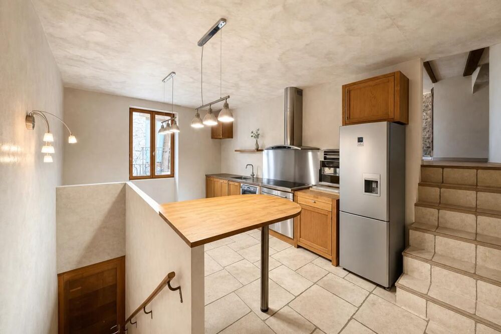 Maison rénovée 5 pièces 110 m² au calme, Peille