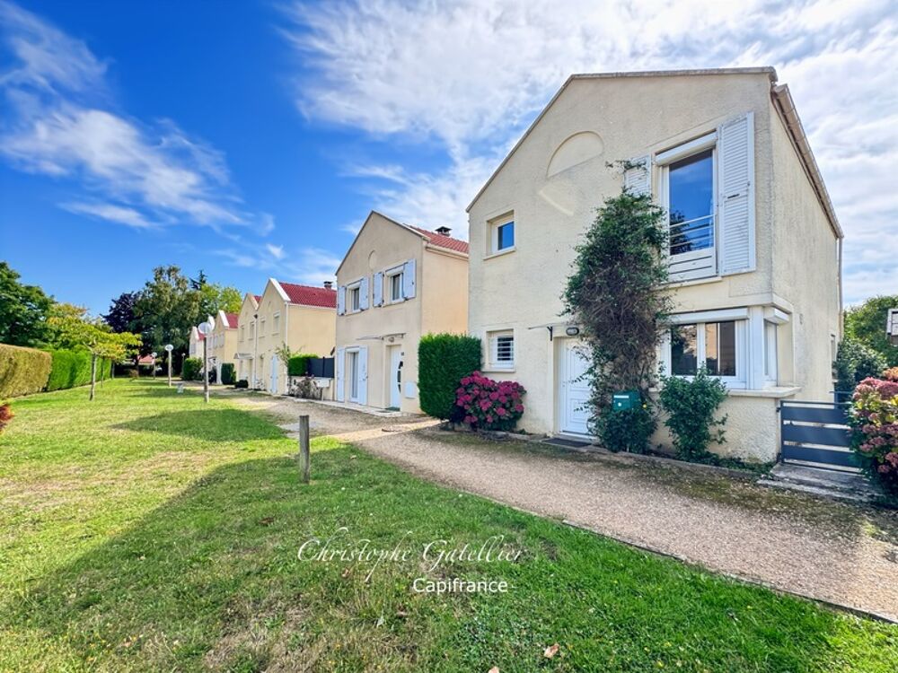 CENTRE VILLAGE - MAISON 4 pièces (3 chambres) - non Mitoyenne