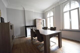  Appartement à louer 3 pièces 100 m²