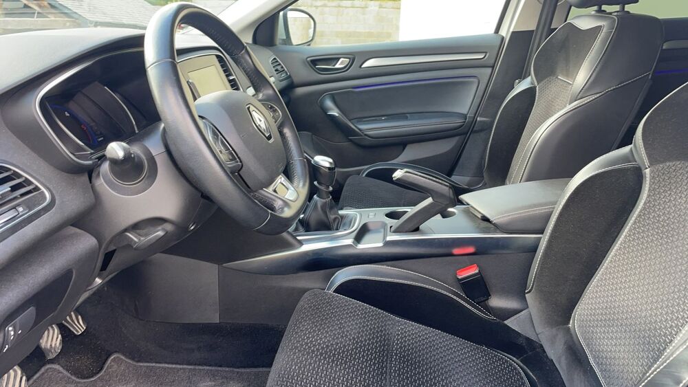 M&eacute;gane 1.5 dCi 110 Intens 2018 occasion 49400 Saumur