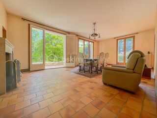  Maison � vendre 9 pi�ces 220 m�