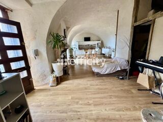  Immeuble à vendre 15 + pièces 400 m²