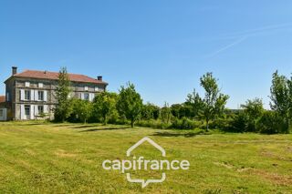  Propriété/château à vendre 14 pièces 217 m²