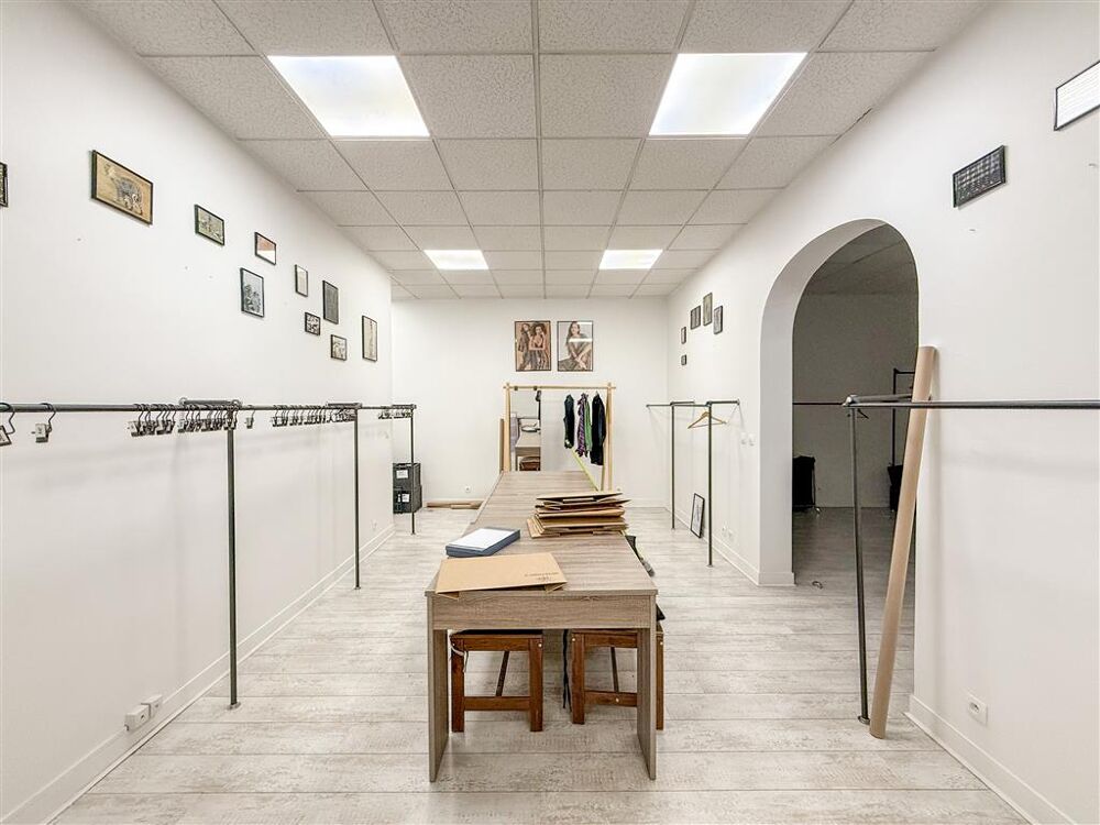   Bureaux de 110 m² non divisibles à louer à deux pas des Champs-Élysées, 8ème arrondissement de Paris 