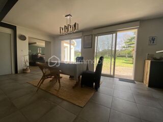  Propri�t�/ch�teau � vendre 8 pi�ces 181 m�