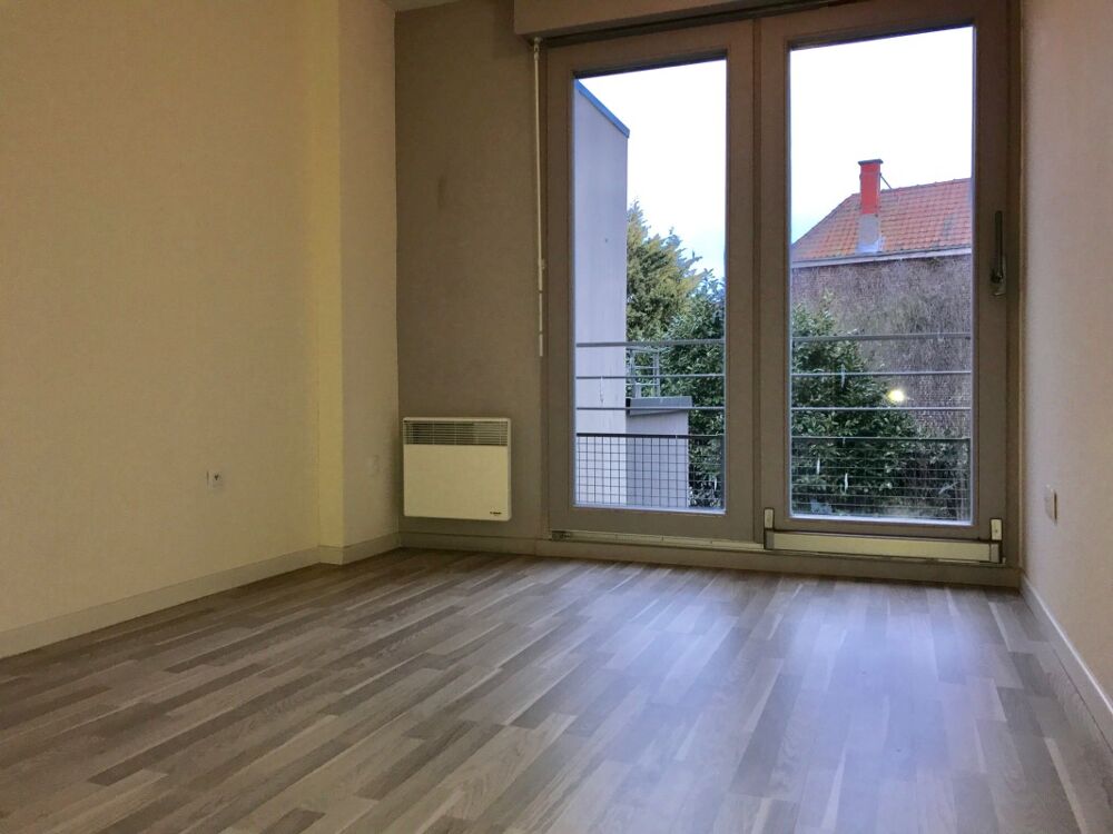 Location Duplex/Triplex T3 DUPLEX avec terrasse et parking à Lille Lille