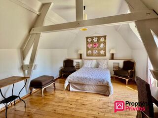  Propriété/château à vendre 15 + pièces 688 m² Saint leonard