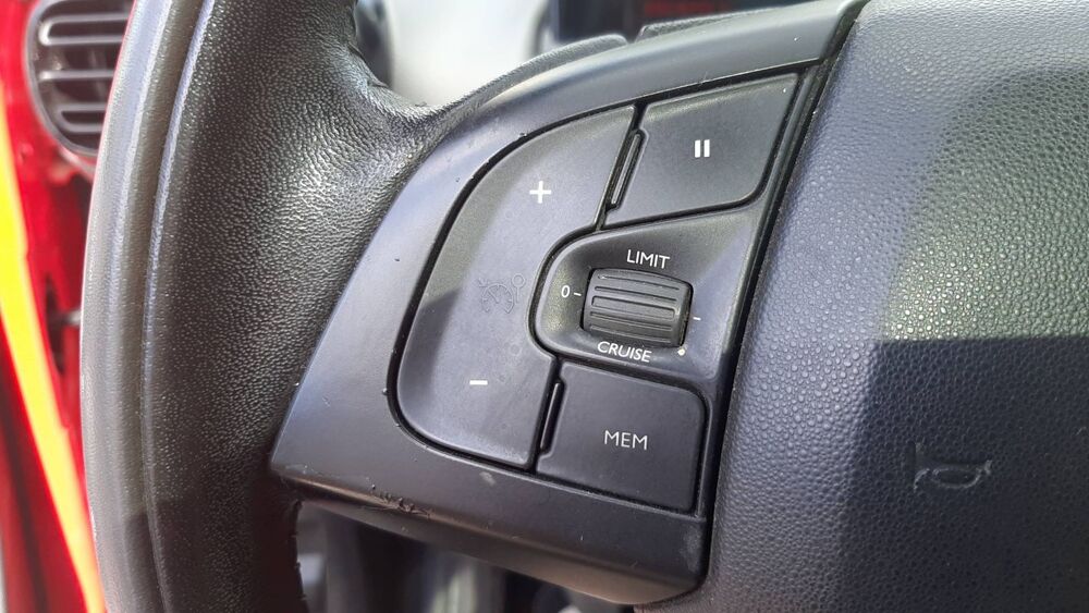 C4 cactus 1.2 PureTech 110 Shine Edition 2016 occasion 15130 Labrousse