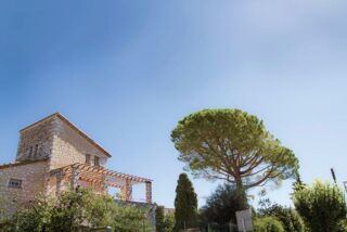  Maison à louer 8 pièces 220 m² Vence