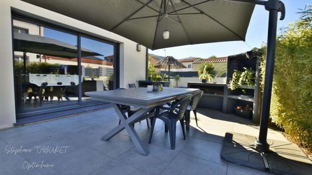 VILLA CONTEMPORAINE DE 120 M² AVEC PISCINE ET 883 M² DE TERRAIN À CÉRET