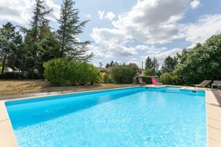  Propriété/château à vendre 6 pièces 180 m²