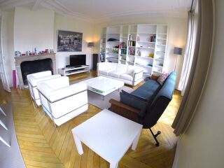  Appartement à louer 4 pièces 100 m²