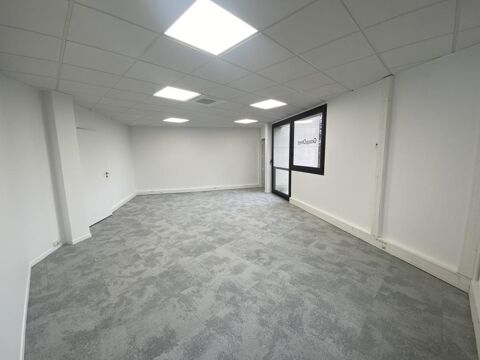   Belle surface de bureaux 