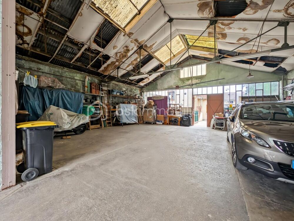 Vente Maison HANGAR ENTREPOT + MAISON + APPARTEMENT T2 + STUDIO A QUELQUES MINUTES A PIEDS DU METRO 7 Aubervilliers