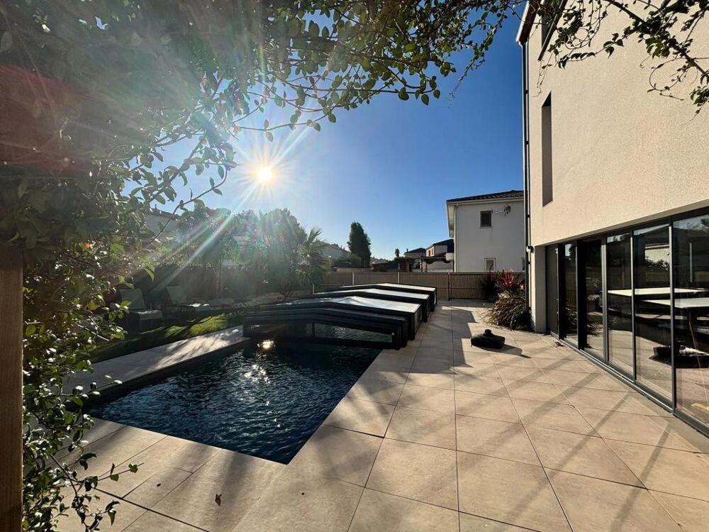 Vente Maison Maison de 5 pièces de 189 m² à Sainte-Marie-la-Mer Sainte marie la mer