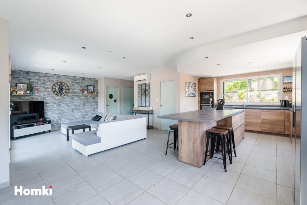 Vente Maison Maison/Villa T6 de 155 m² à Saint-Clar-de-Rivière 31600,  Rue des Poiriers Saint clar de riviere
