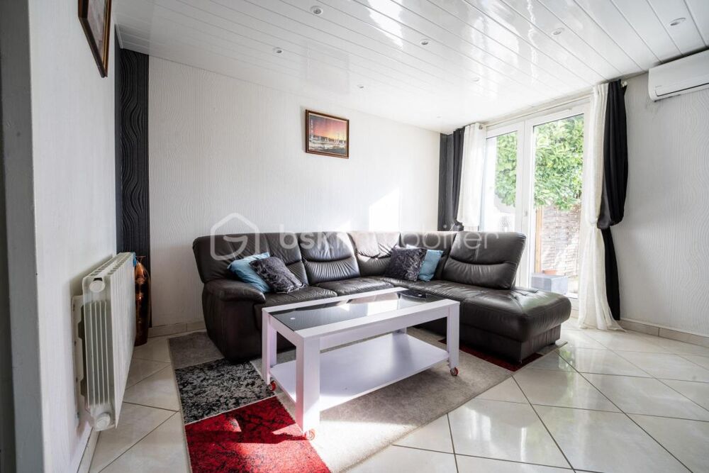 Vente Maison Maison 4 pièces avec jardin et garage Villefontaine