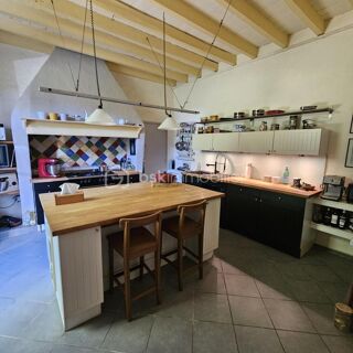  Propriété/château à vendre 10 pièces 226 m²