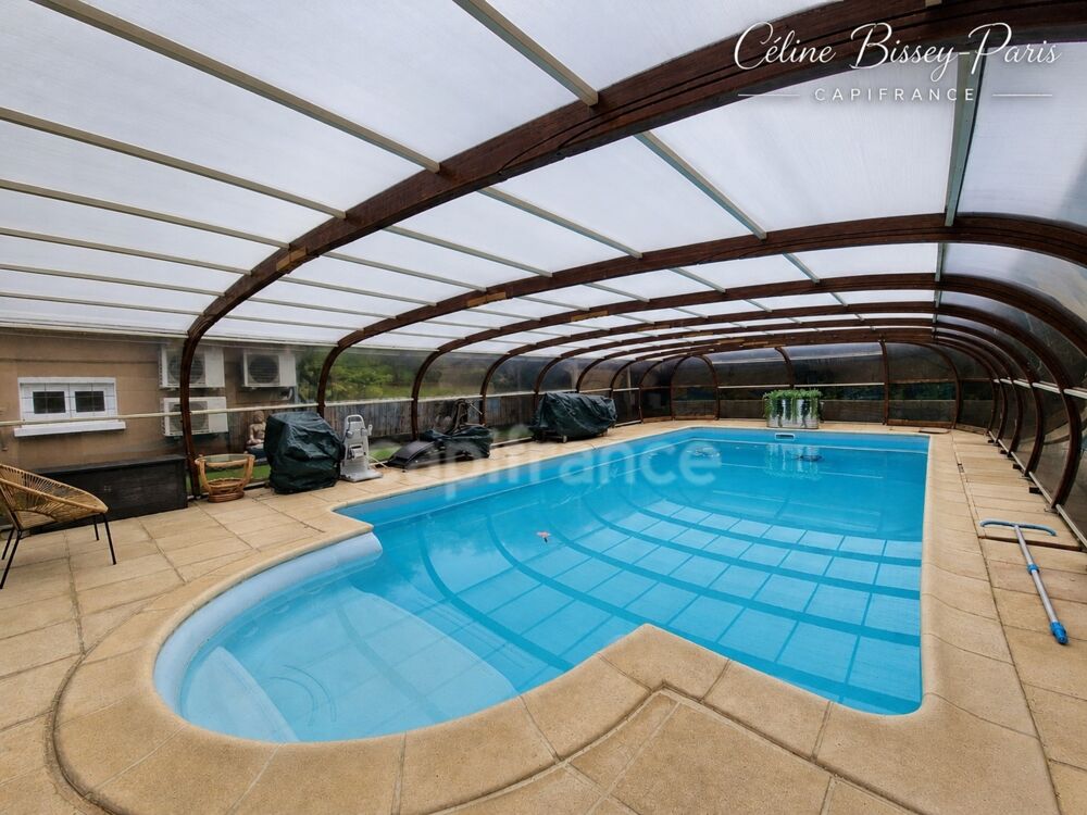 Vente Maison Maison à vendre 7 pièces 161 M2 PONT SUR YONNE (89), Terrain 1974 M2, 4 Chambres, Piscine avec abri 10 M X 5 m Pont sur yonne