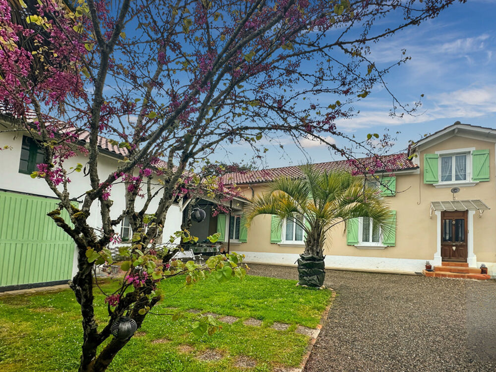 Vente Maison Maison à vendre de 155 m2 de surface habitable à LADEVEZE RIVIERE (32) avec 3330 m2 de jardin Ladeveze riviere