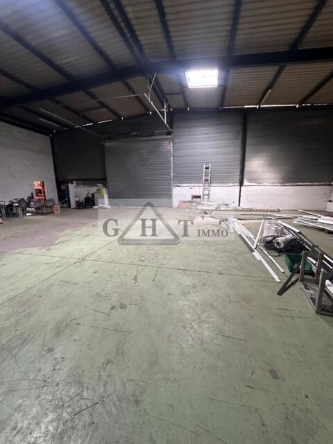 SAINT-OUEN-L'AUM&Ocirc;NE – CELLULE D'ACTIVIT&Eacute; &Agrave; LOUER – 900 M&sup2; 8250 95310 Saint ouen l aumone