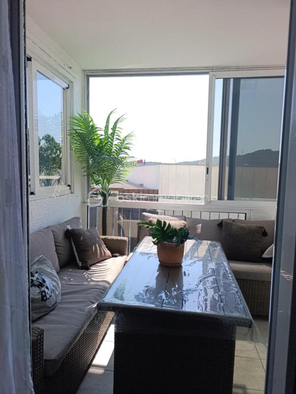 Appartement 80 m²  3 chambres  2 terrasses  Garage  Bagnols-sur-Cèze