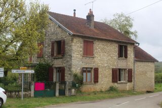 Maison Fouvent-Saint-Andoche (70600)