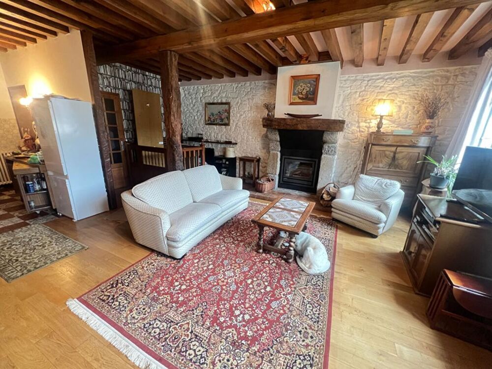 Vente Maison Maison à Orgelet avec 3 chambres en suite, garage et jardin Orgelet