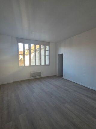  Appartement � louer 3 pi�ces 76 m�