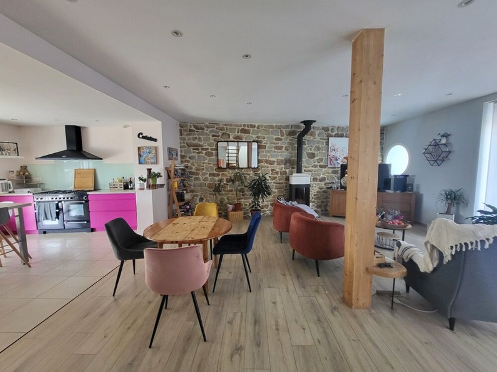 Maison à vendre 8 pièces LANVEOC (29)
